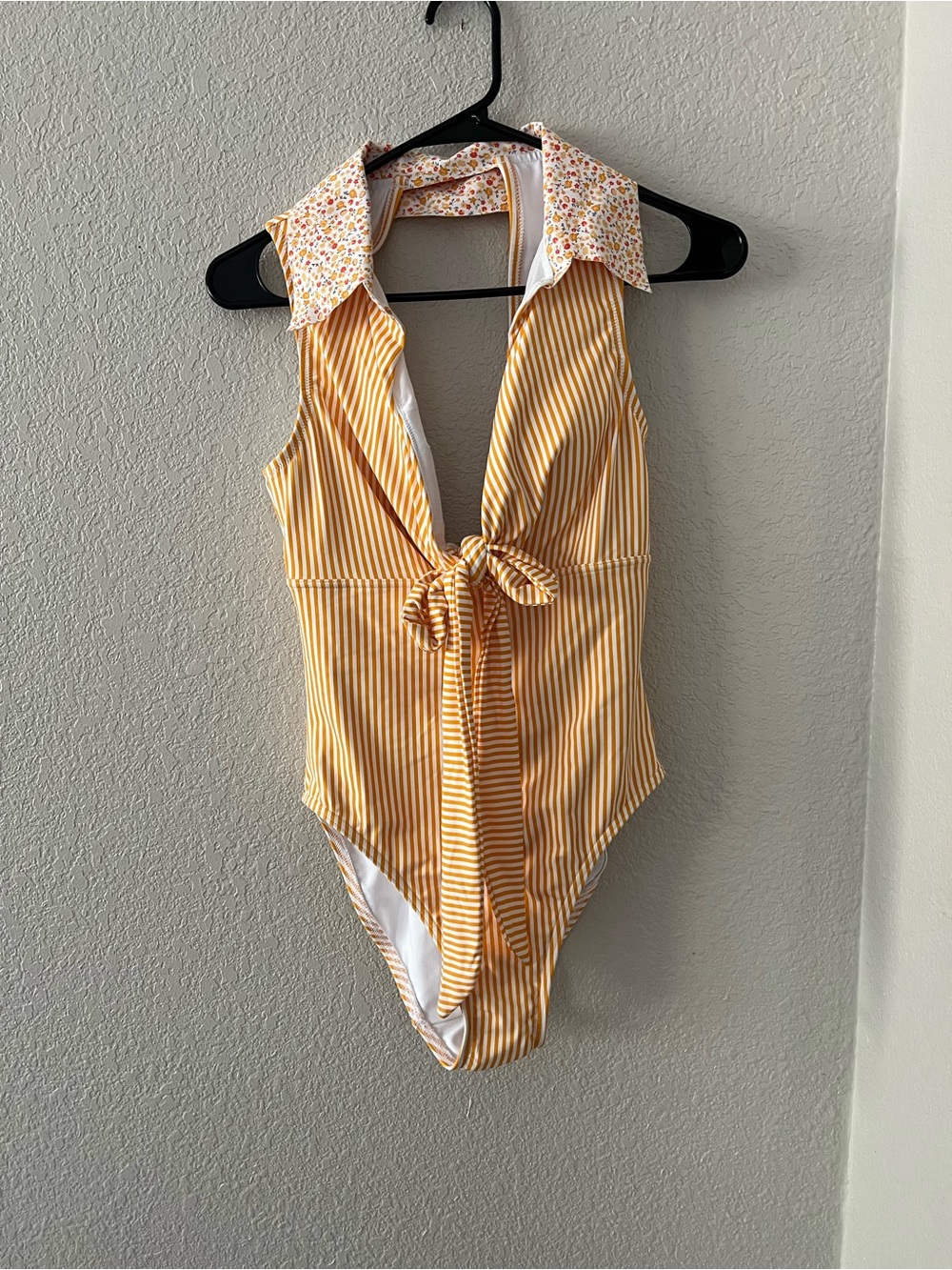 Lands' End Orange Stripe Tie-Front One-Piece with Floral Collar Swim size 6